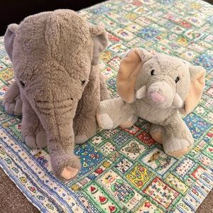 Pair of Plush Baby Elephants Stuffed animals Gray and Cream Ganz & Wild republic